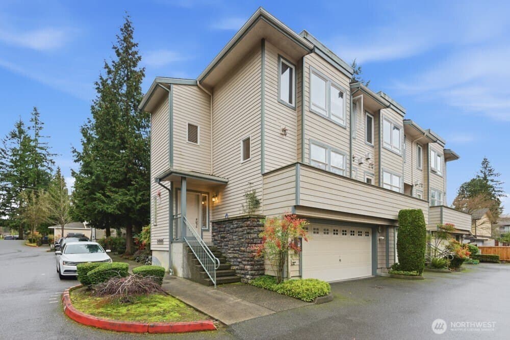 14868 SE 16th St Apt 7, Bellevue
