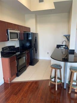 7280 SW 90th St Apt 708