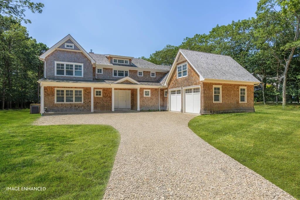 17 Dering Ln, East Hampton