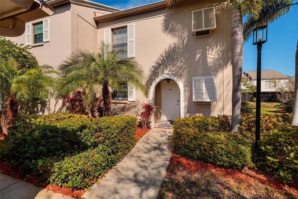 2480 Pelican Ct Unit 103R, Clearwater