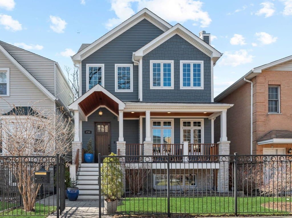 4740 N Hermitage Ave