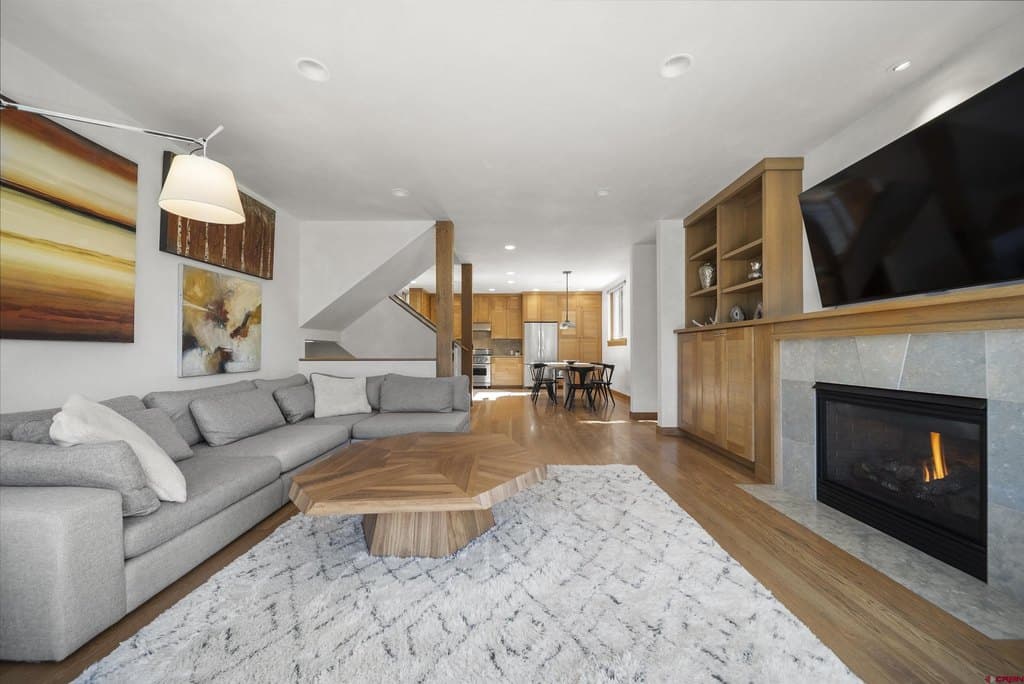 245 S Sunset Ridge Dr, Telluride