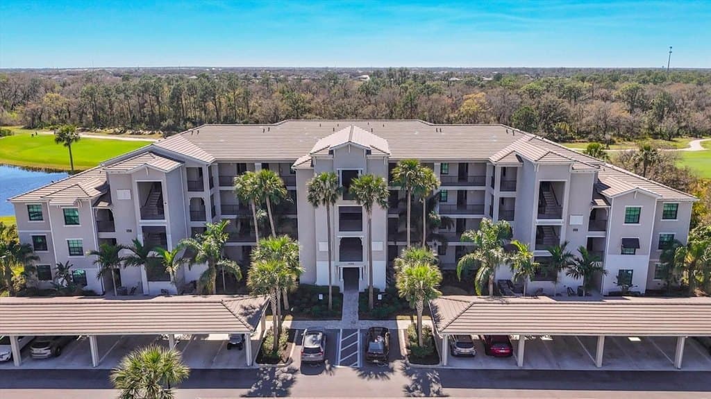 17510 Gawthrop Dr Unit 107, Bradenton