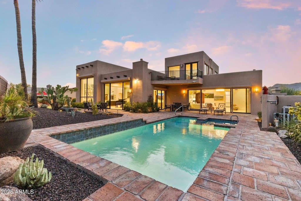 5984 N Echo Canyon Dr