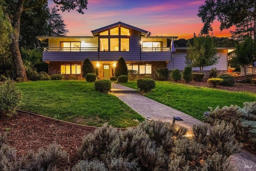 6850 Oakmont Dr, Santa Rosa