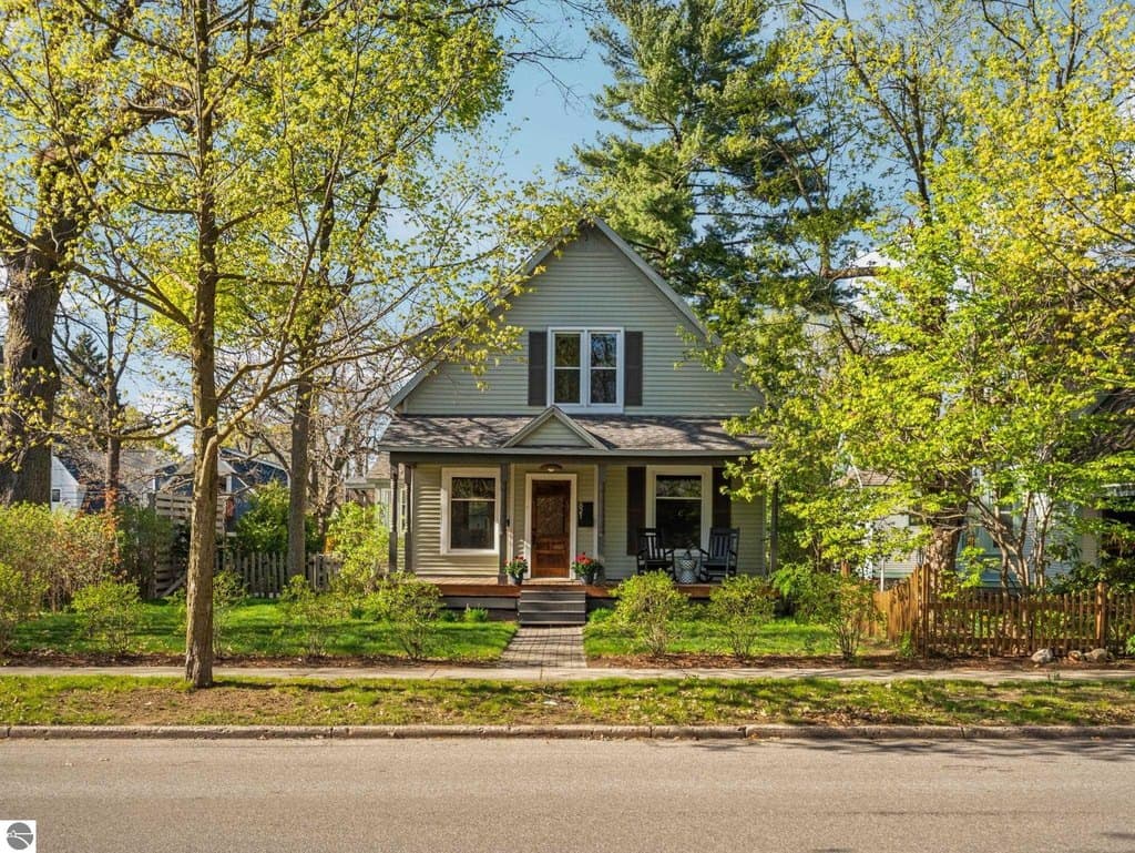 821 Webster St, Traverse City