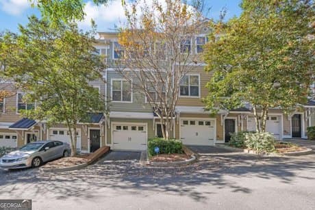 1960 Sterling Oaks Cir NE