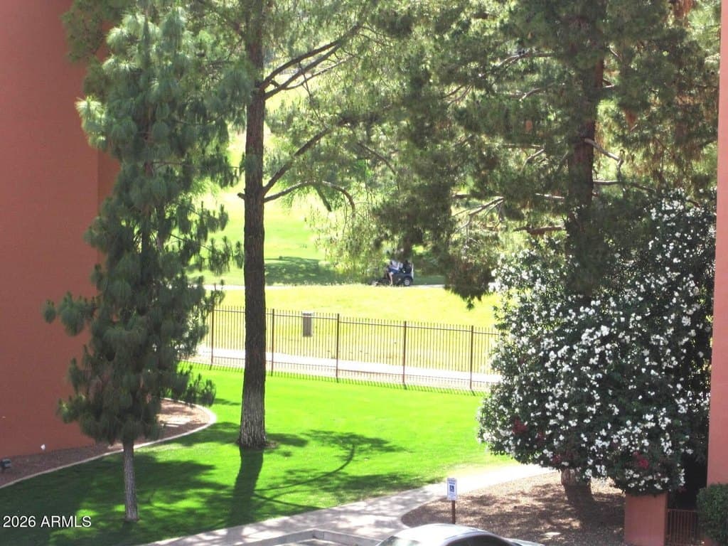 4303 E Cactus Rd Apt 419