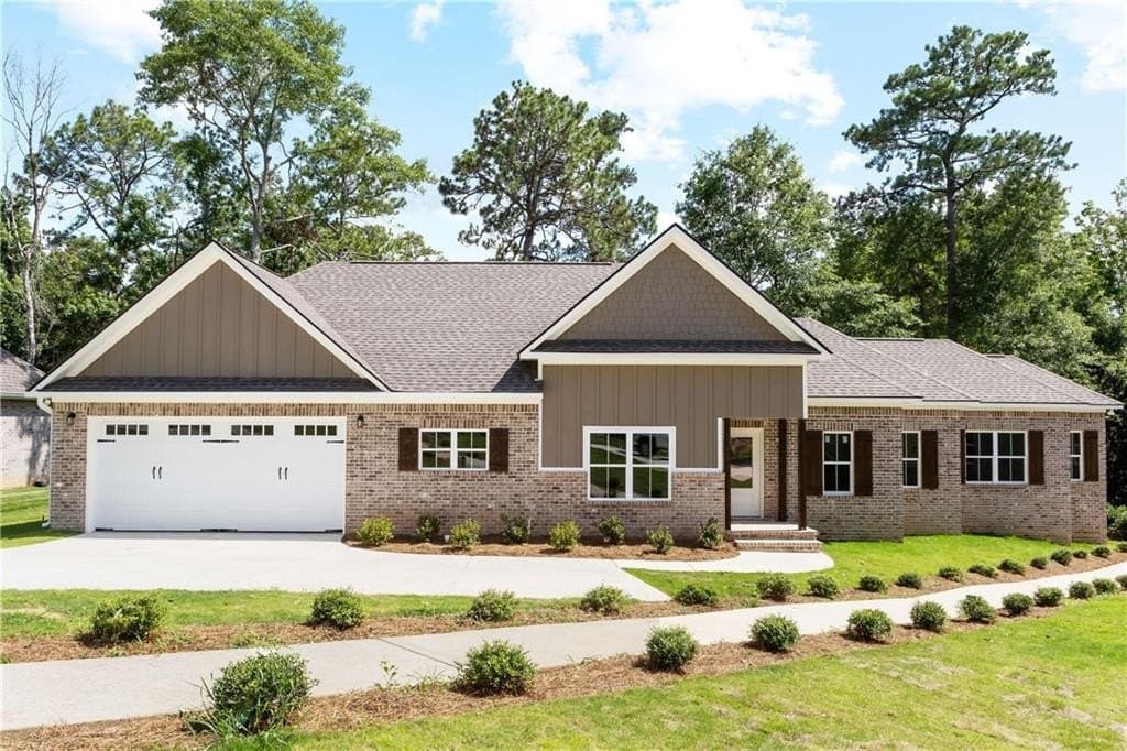 4502 Lakewood Park Dr, Phenix City