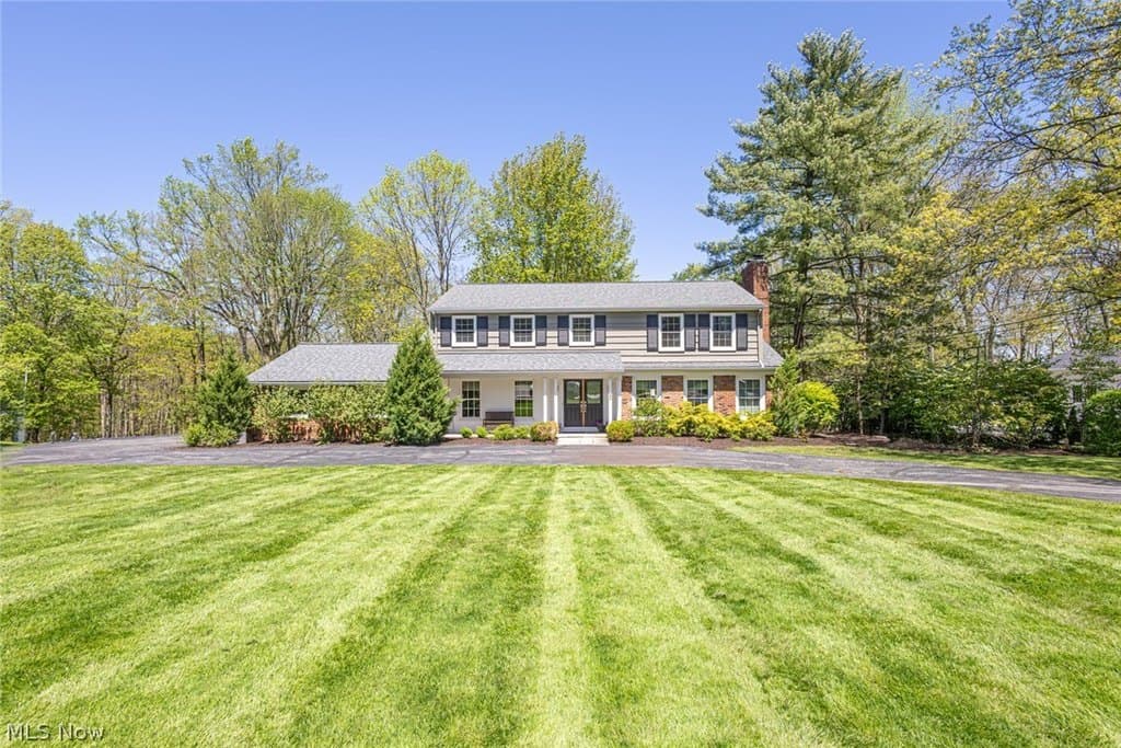 32255 Creekside Dr, Pepper Pike