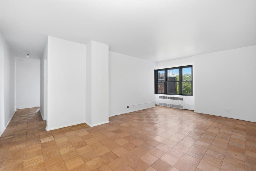 208 E Broadway Apt J602, New York