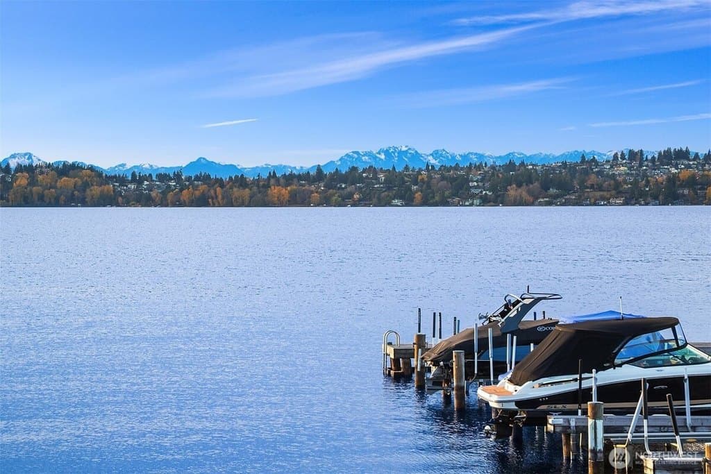 6363 Lake Washington Blvd NE Apt 203, Kirkland