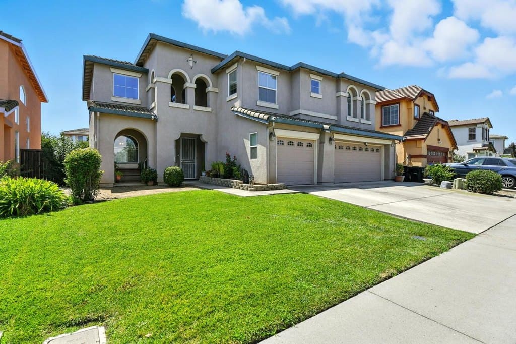 9452 Lyndley Plaza Way, Elk Grove