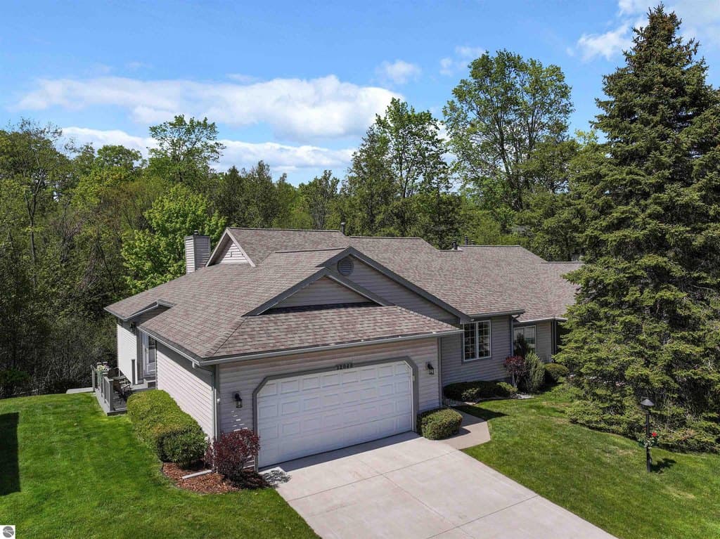 12040 S Elk Run, Traverse City