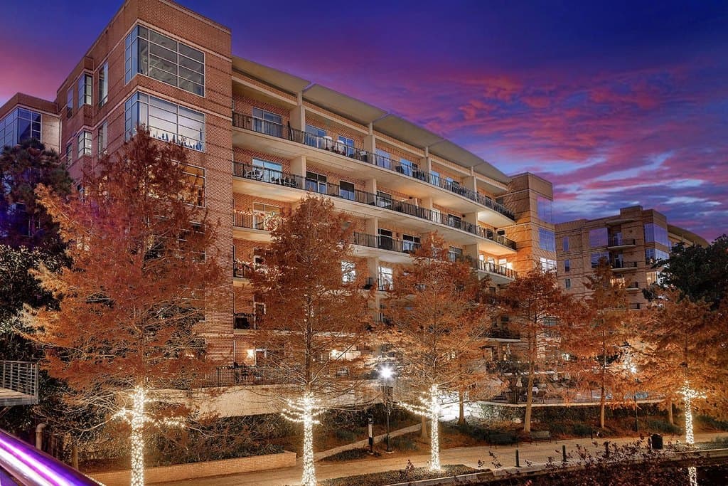 1 Waterway Ct Apt 5B, The Woodlands