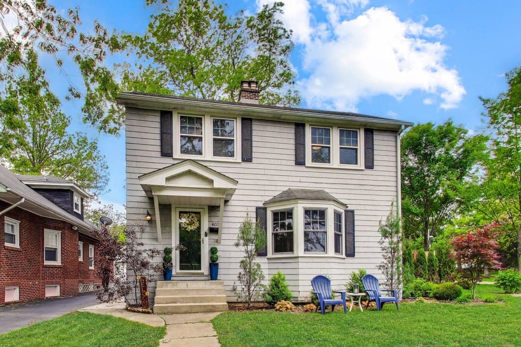 602 Vine Ave
