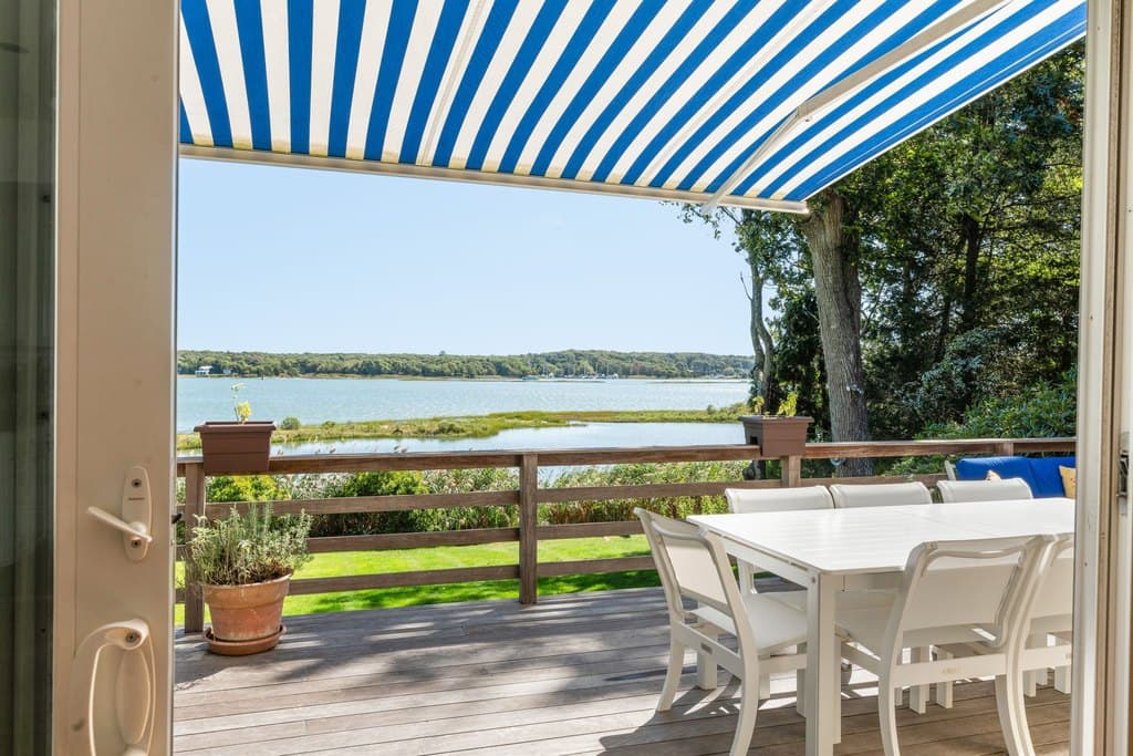 82 Oyster Shores Rd, East Hampton