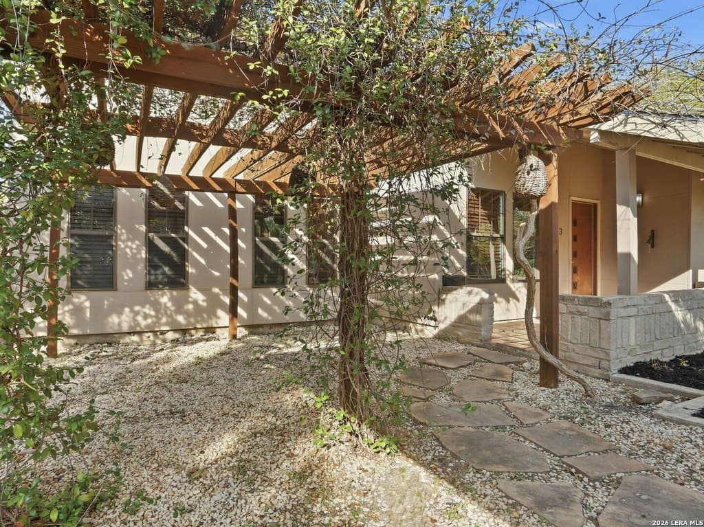 543 Robinhood Pl, Alamo Heights