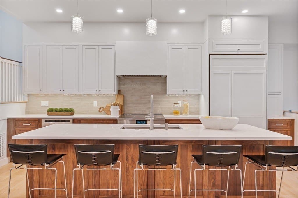 65 Francis St Unit A, Brookline