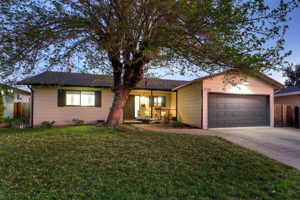 5208 Rambler Way, Sacramento