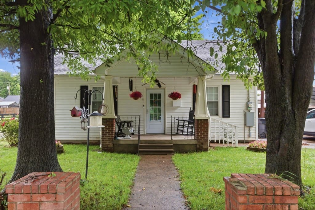 1172 Brookwood Ave, Franklin