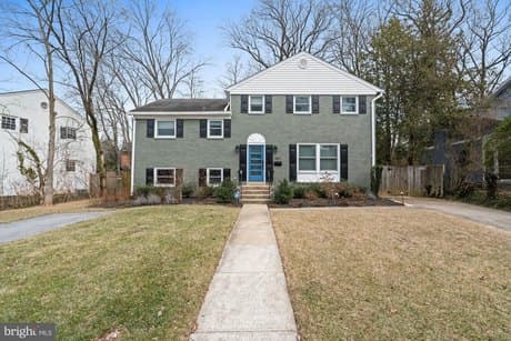 9817 Fernwood Rd
