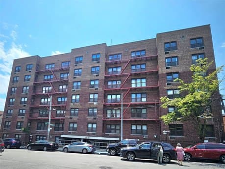 87-70 173rd St Unit 5G