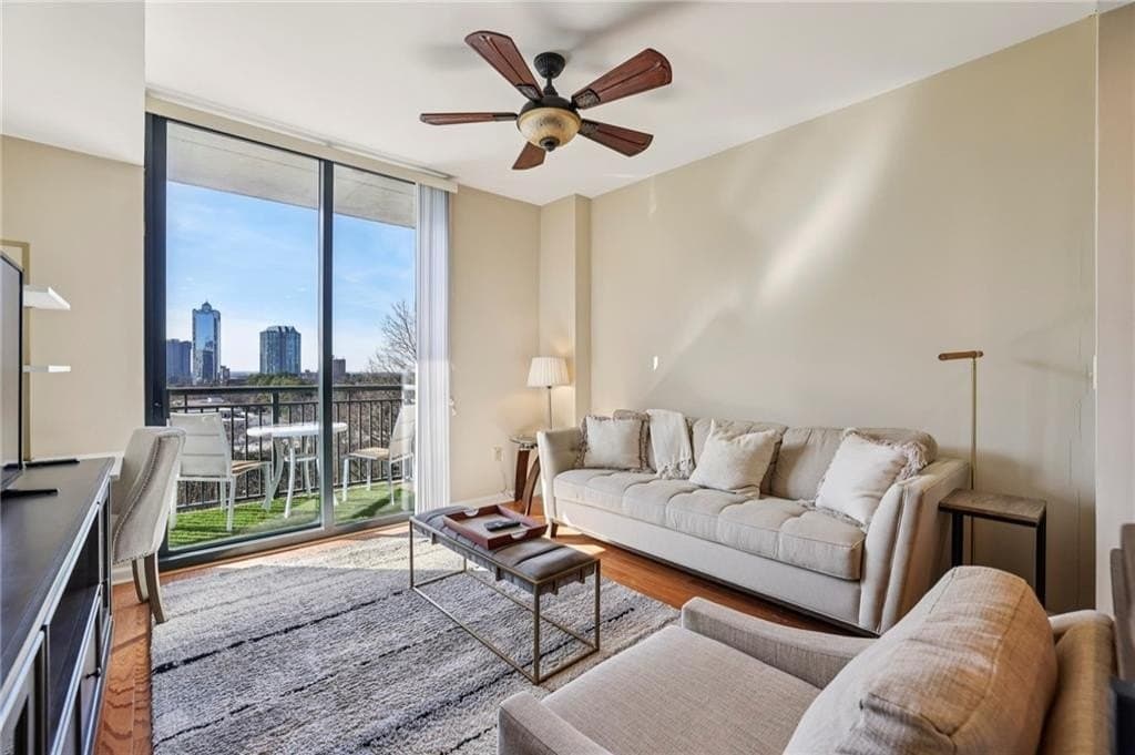 3040 Peachtree Rd NW Unit 606