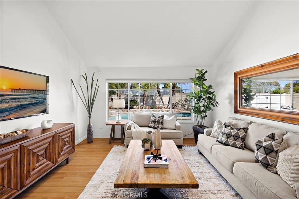 5711 Rogers Dr, Huntington Beach