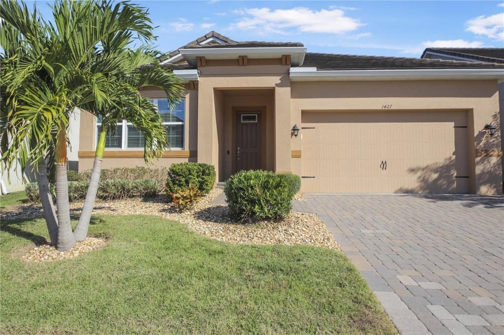 1427 Lake Florence Way, Winter Park
