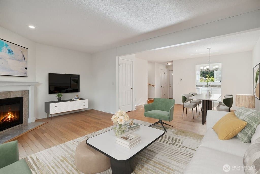 10030 NE 120th St Unit J2, Kirkland