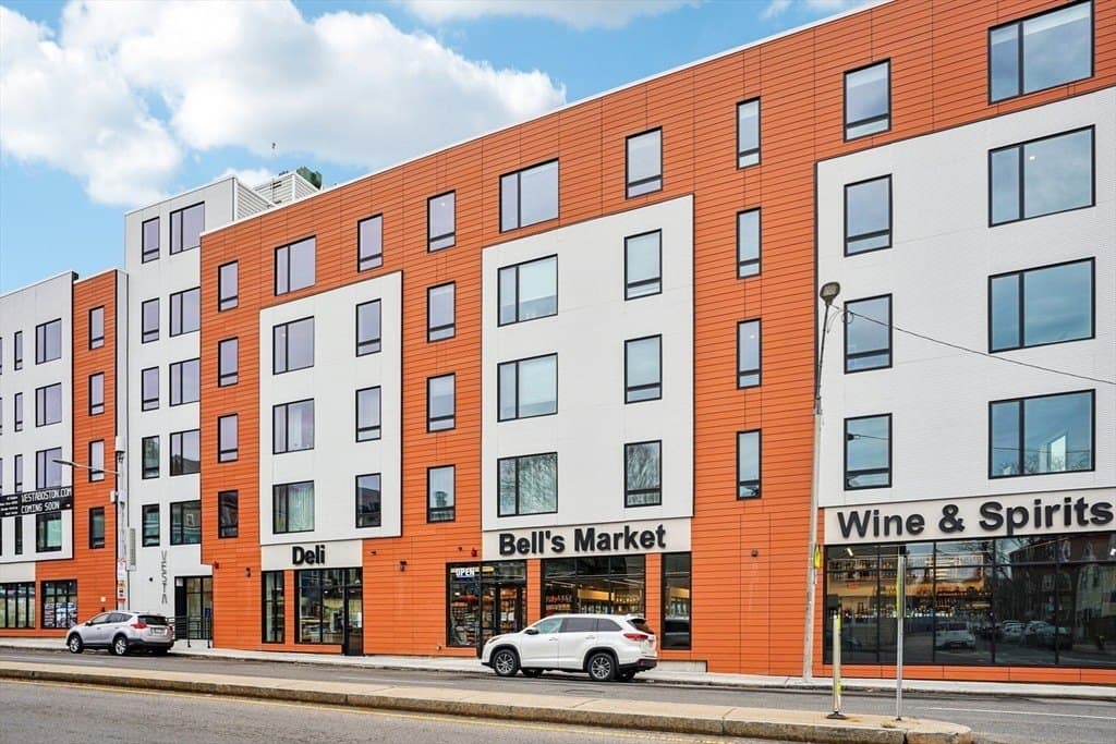 256 Dorchester St Ste 305