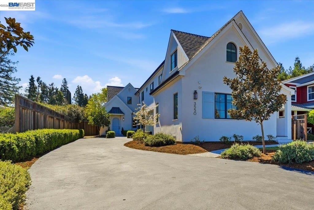 3550 Vine St, Pleasanton