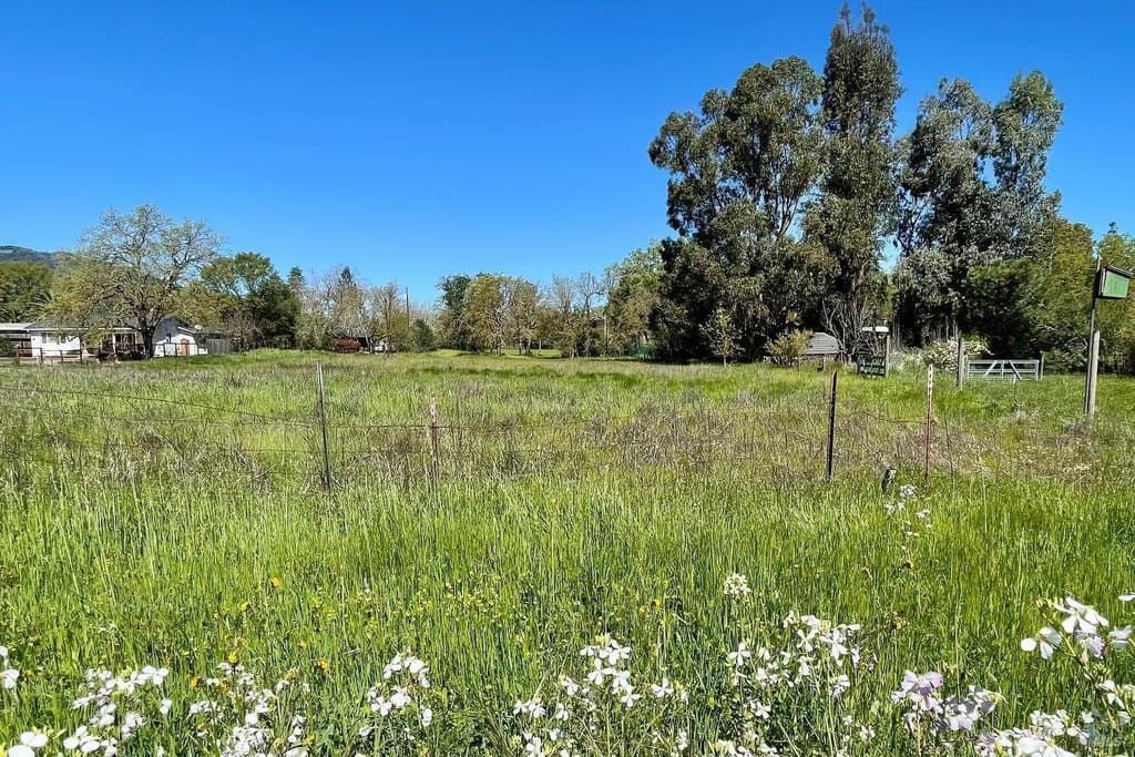 1025 Laurel Ct, Sonoma