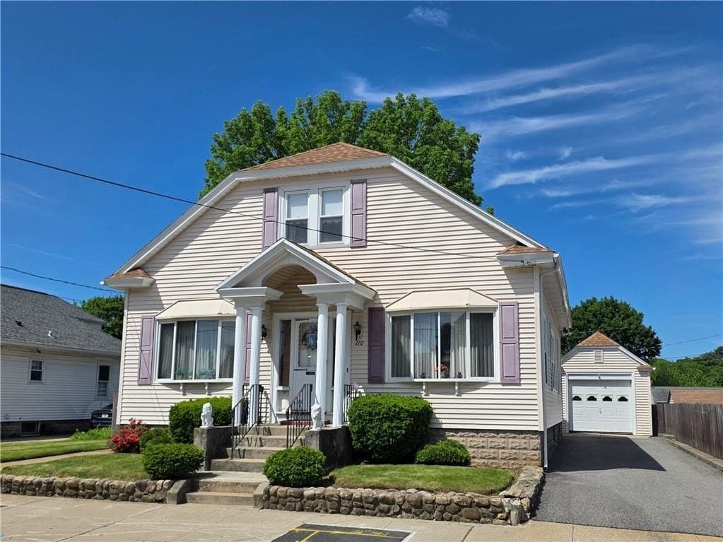 110 Petteys Ave, Providence