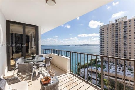 520 Brickell Key Dr Apt A1207