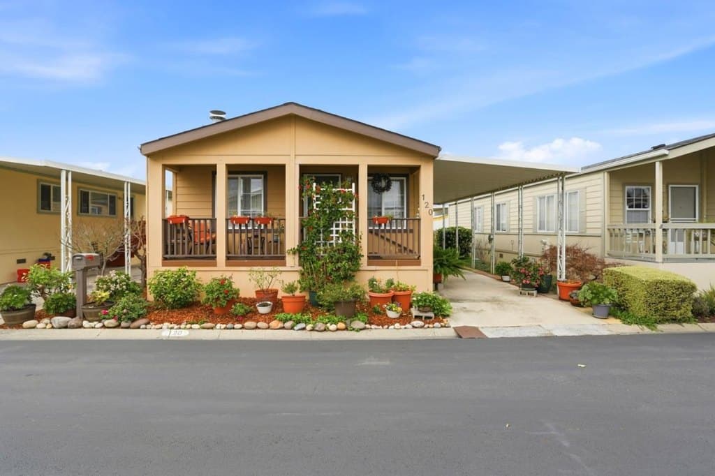 433 Sylvan Ave Spc 120, Mountain View