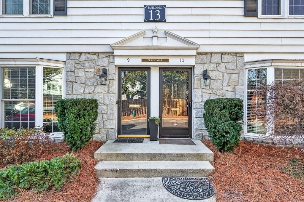 136 Peachtree Memorial Dr NW Apt PA10