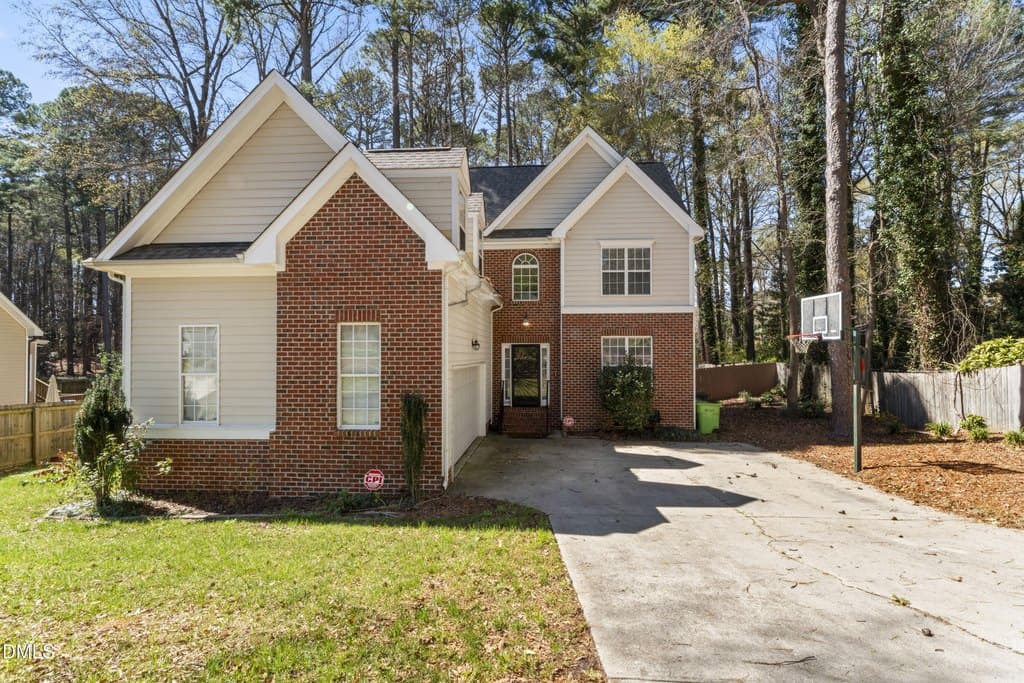 500 Sherrybrook Dr, Raleigh