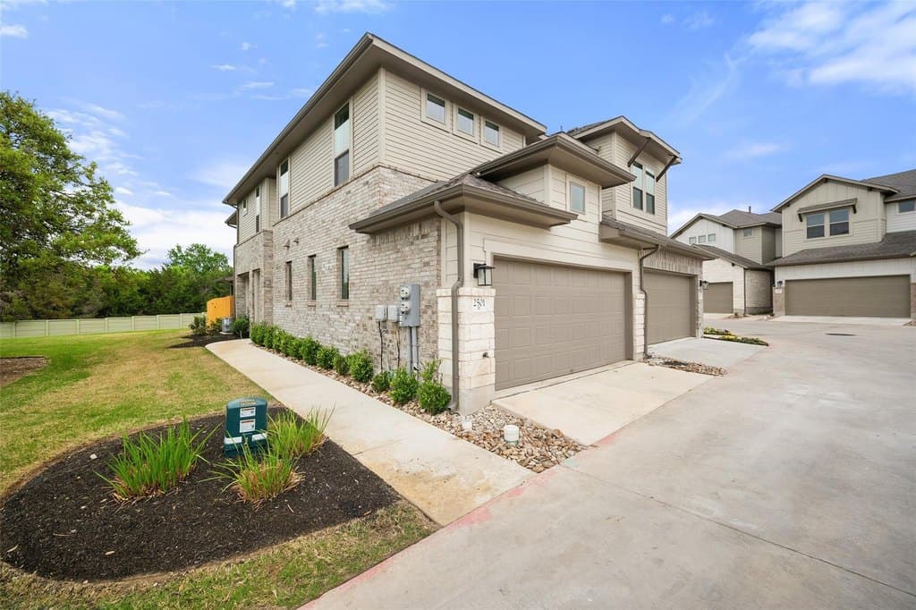 2500 Forest Creek Dr Unit 2501, Round Rock