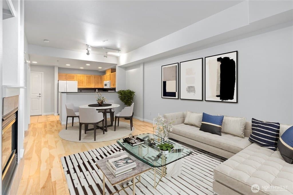 16275 NE 85th St Apt 107, Redmond