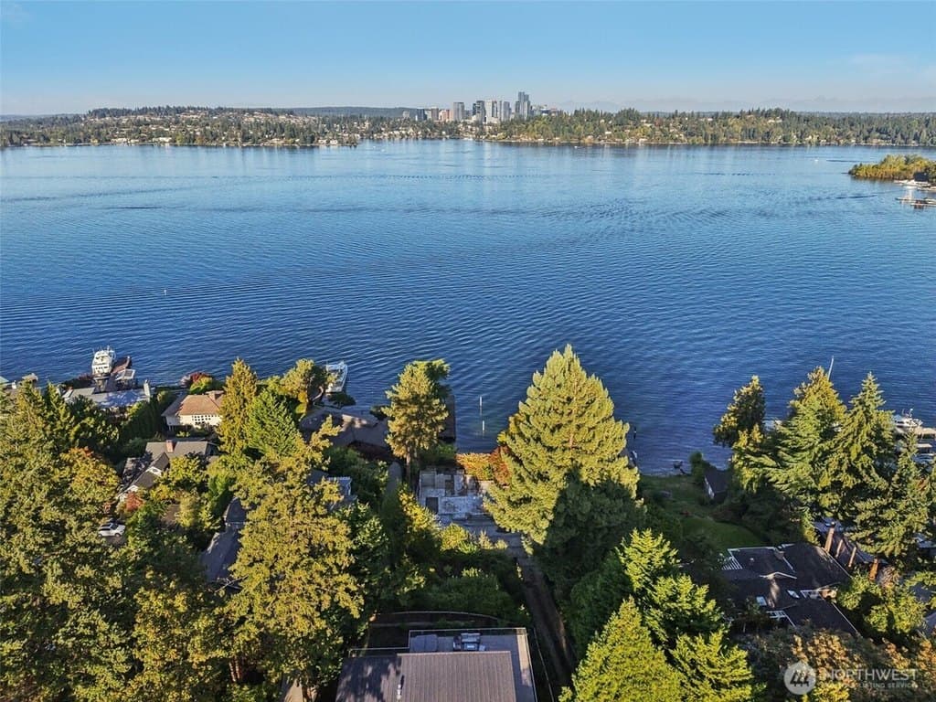 7220 N Mercer Way, Mercer Island