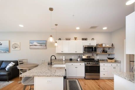 62 Mariners Way Unit 305