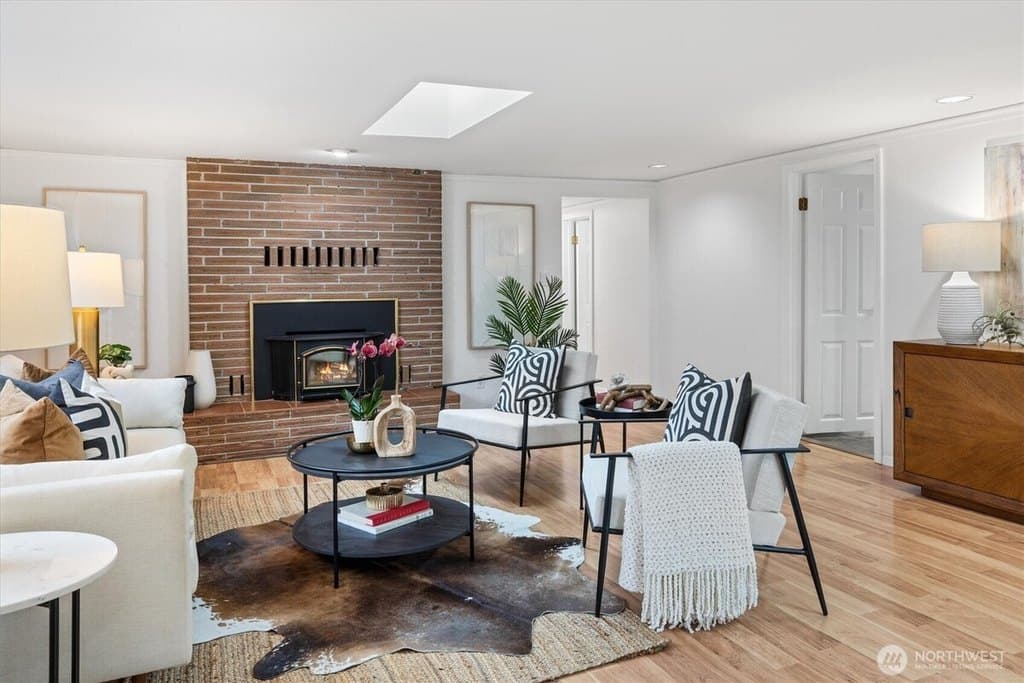 10044 12th Ave NW, Seattle