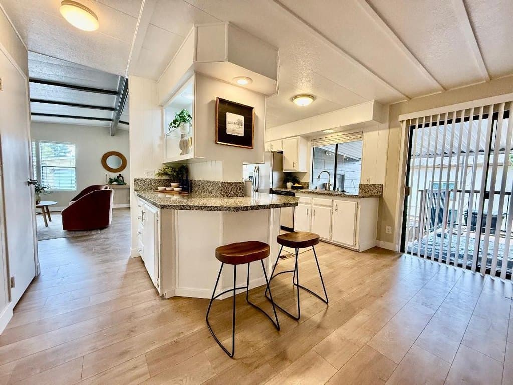 240 Lafayette Dr, Roseville