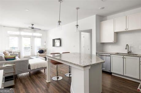 840 United Ave SE Unit 214