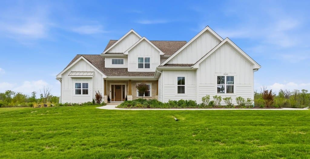 14141 N Lake Shore Dr, Mequon