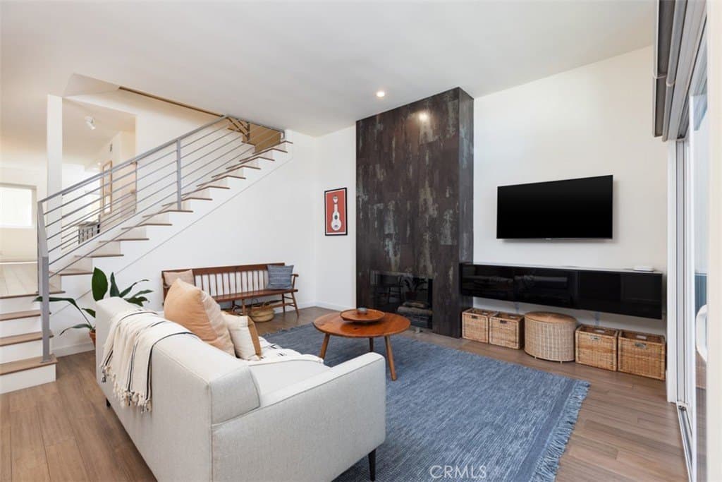 1030 Palo Verde Ave, Long Beach