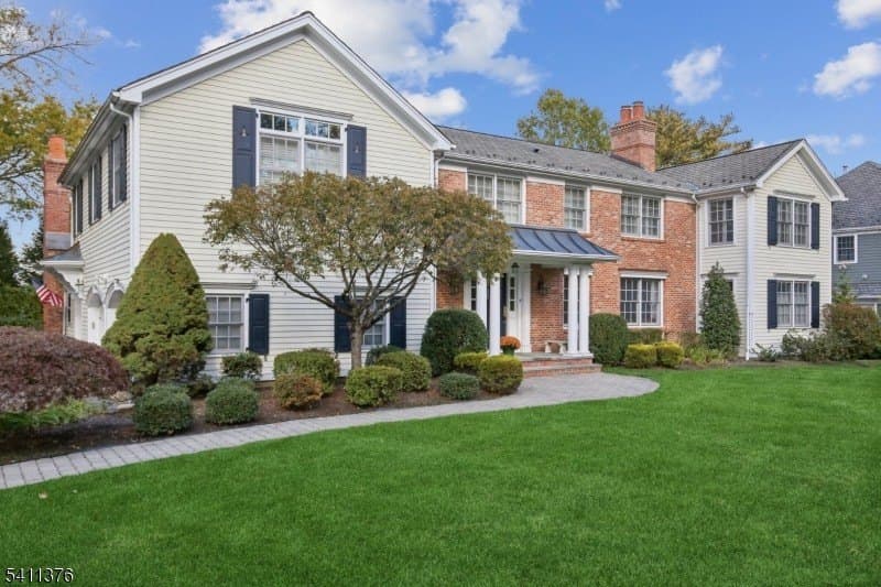 159 Woodland Rd, Madison