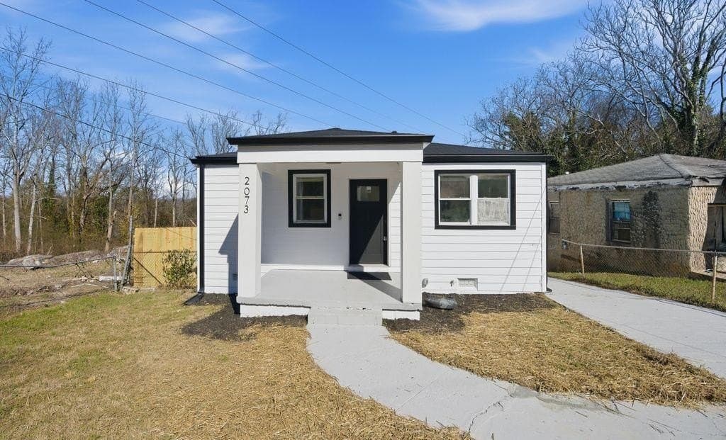 2073 Morehouse Dr NW